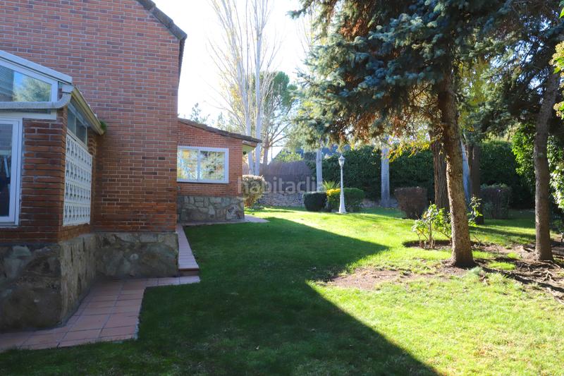 Foto 06bacbb6-d087-4be8-8f68-3a2ddf51d1b9. Chalet con camino riscaldamento parcheggio piscina in Rozas de Madrid (Las)