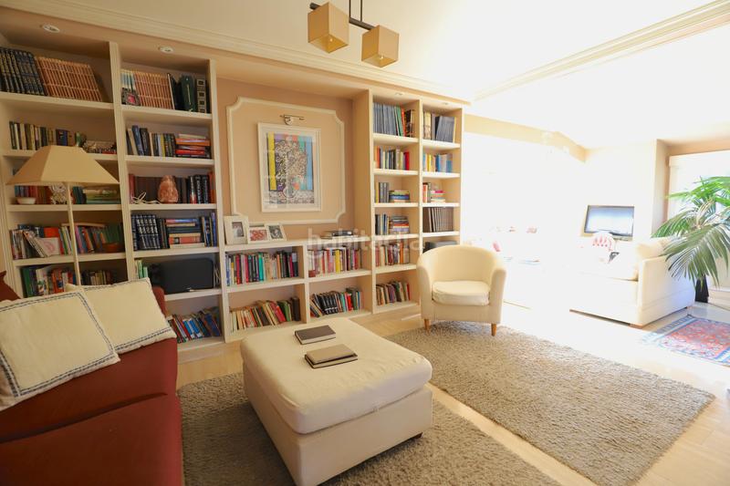 Foto 248b4591-0f1e-480e-9b30-5a7c5481ff55. Chalet con camino riscaldamento parcheggio piscina in Rozas de Madrid (Las)