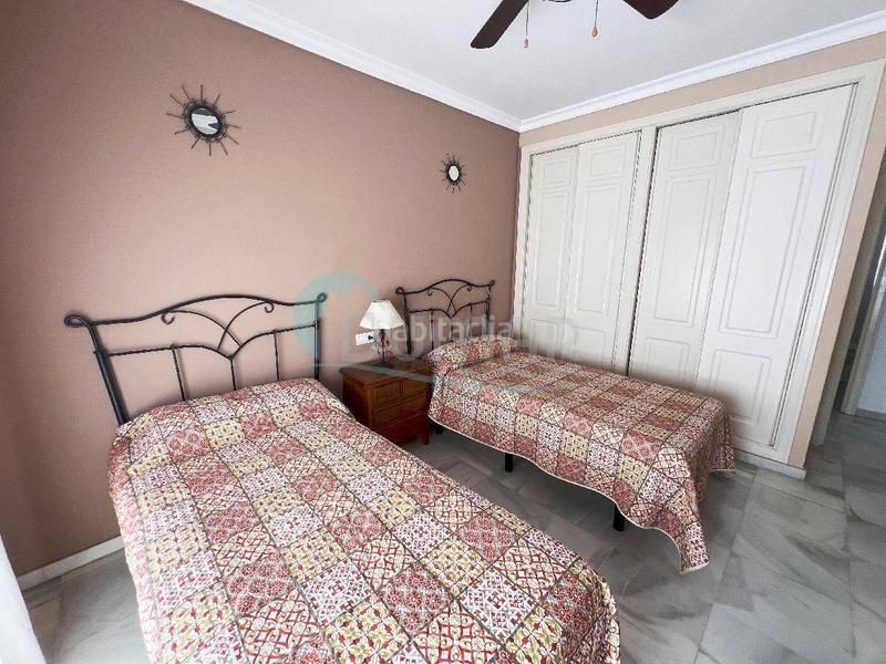 Foto 0ab41368-5d75-44aa-a69c-cfc5a2ee3c17. Appartamento con parcheggio piscina in Las Brisas Marbella