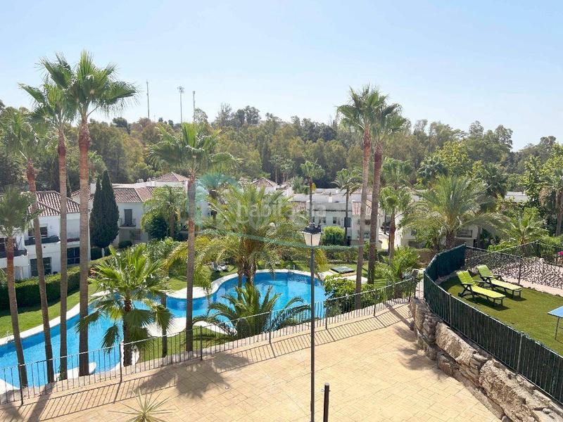 Foto 0d7e96ff-25f3-4cfd-beee-847ef739328f. Appartamento con parcheggio piscina in Las Brisas Marbella