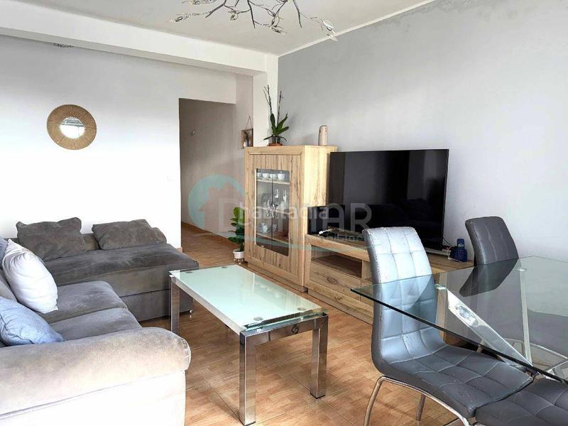 Foto 6e05ba91-c356-4e04-8a8c-e3e4ee2f2005. Piso  con terraza y trastero en el centro de san pedro alcántara ideal para vivir o invertir en Marbella