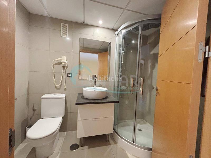 Foto 63af6bd0-33fe-4761-8164-e5b07ab74e95. Chalet  adosado en urbanización privada entre san pedro y en Estepona