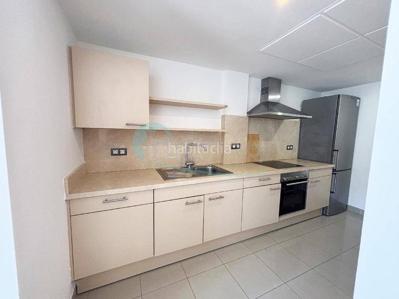 Foto bc30729b-7565-4915-9cb9-5d4235447cbd. Chalet  adosado en urbanización privada entre san pedro y en Estepona