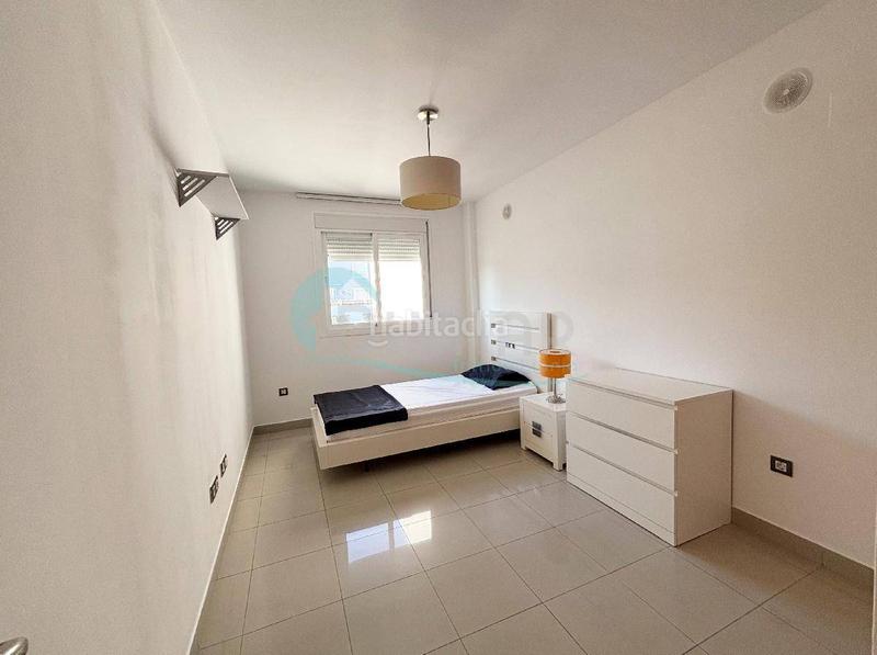 Foto f861dcfc-1ff4-41f3-bbf7-fd24f3559cc5. Chalet  adosado en urbanización privada entre san pedro y en Estepona