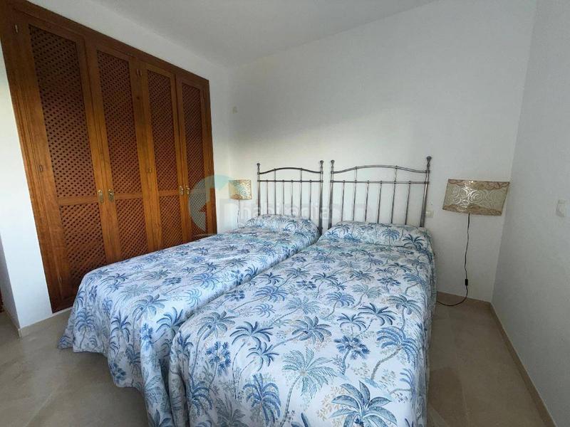 Foto 772031e4-9bfb-41e9-bad0-3db80b52241e. Miete etagenwohnung mit parking pool in Villacana - Costalita - Saladillo Estepona