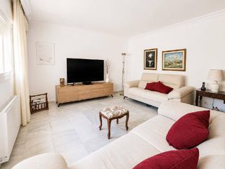 Chalet in San Pedro de Alcántara Pueblo. Exclusiva casa adosada en san pedro alcántara