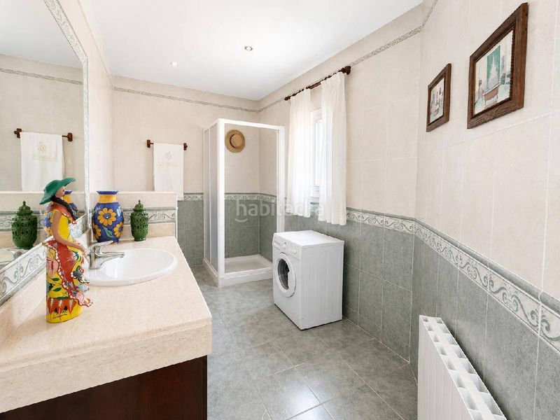 Foto e9327f5b-433f-476d-9e3b-006f05b3021c. Xalet a San Pedro de Alcántara Pueblo Marbella
