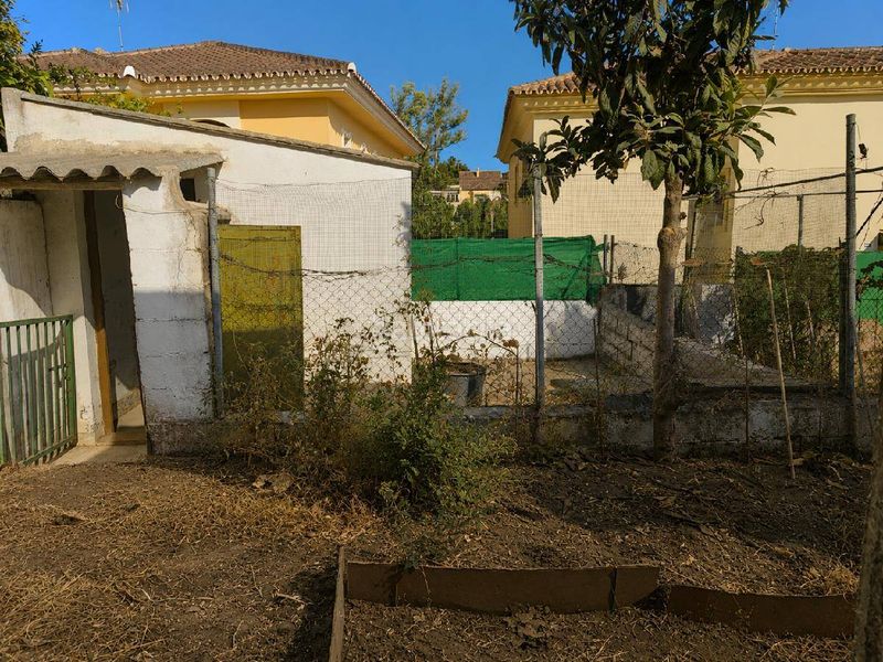 Foto b9998264-0427-4eea-b539-5b425edecb93. Terreny residencial a San Pedro de Alcántara Pueblo Marbella