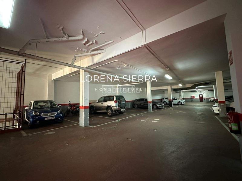 Foto 44f223e2-006e-4973-b62a-8625111e59c0. Parking coche en montflorit 84 en Passeig Maragall Gavà