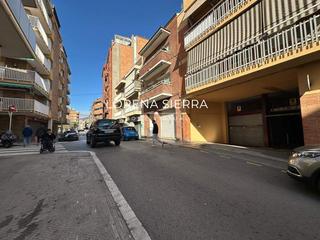 Aparcament cotxe a Montflorit 84
