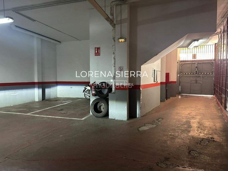 Foto 6b677b2a-189d-4e72-aa0c-78271ee71312. Parking voiture dans montflorit 84 dans Passeig Maragall Gavà