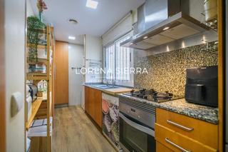 Àtic a Centre. Ático con vistas panorámicas en viladecans