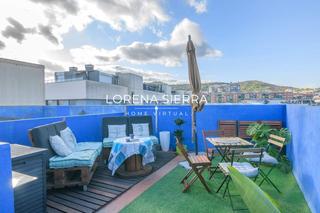 Attique à Centre. Ático con vistas panorámicas en viladecans