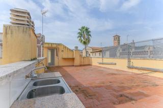 Piso  Carrer sant joan. Vive el centro de viladecans con la comodidad de varias terrazas