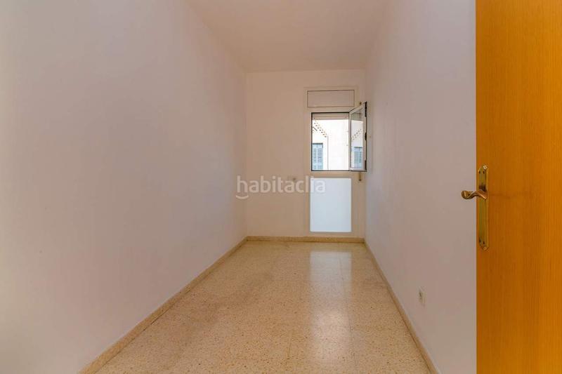 Foto 40ef9dd0-f911-4f10-b951-5dee22f4f75e. Piso vive el centro con la comodidad de varias terrazas y toda la luz natural en Viladecans