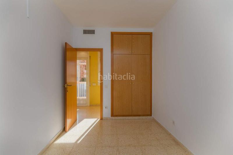 Foto e4295161-4d85-46db-ba55-89c435163989. Piso vive el centro con la comodidad de varias terrazas y toda la luz natural en Viladecans