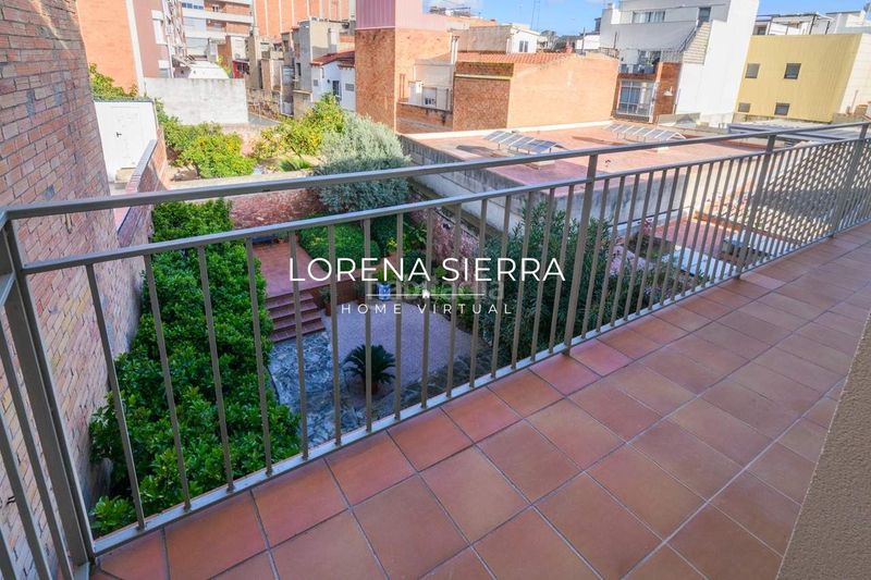 Foto 61a07439-166c-4b94-8469-40f1591c88b9. Duplex con riscaldamento in Centre-Estació Gavà