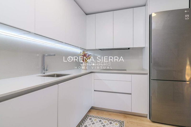Foto c40bed2a-974d-4070-a552-7bfb7b80450a. Duplex con riscaldamento in Centre-Estació Gavà