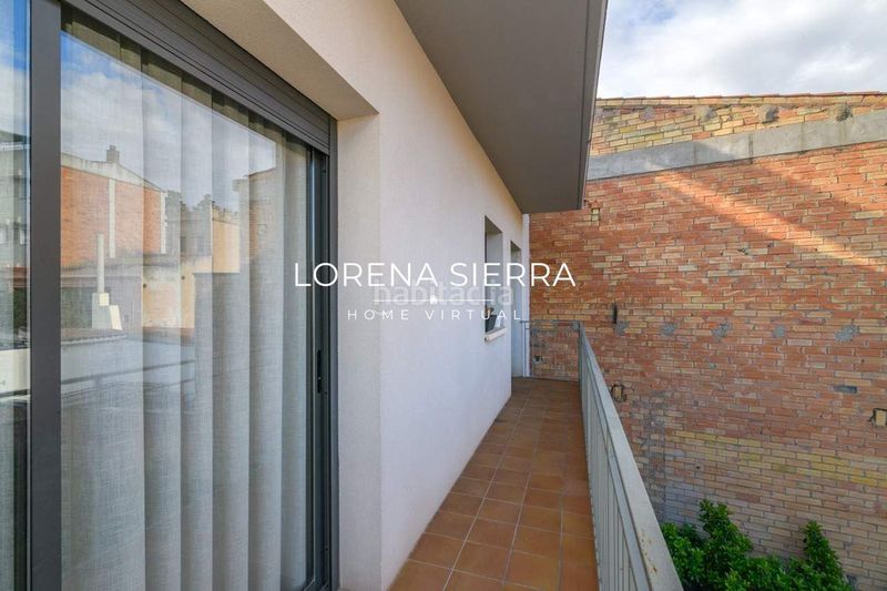 Foto c587c3e3-d020-4a94-9bc1-ed292366e70a. Duplex con riscaldamento in Centre-Estació Gavà