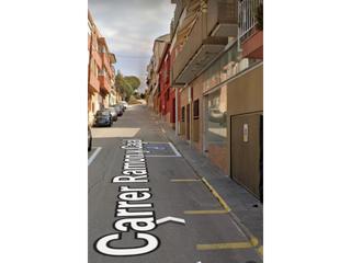 Aparcament cotxe a Sant Pere. Plaza de parking en tordera