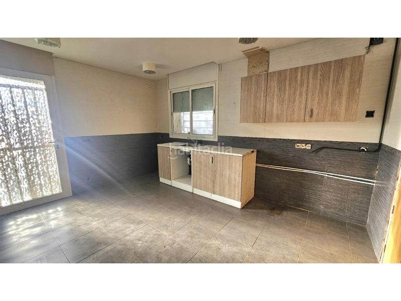 Foto 259fcb5f-4c15-40d6-8cac-e23d494069a4. Casa  a reformar en Can Massuet del Far Dosrius