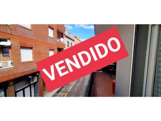 Appartement  Calle ebre. Piso amplio en llança girona  3 dormitorios  2 baños  salon gran