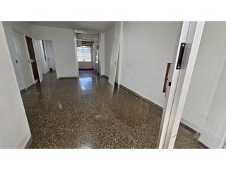Pis  N/a. Piso en santsmontjuic 100 financiado