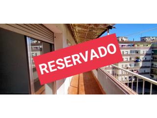 Àtic  N/a. Ático en salt  a reformar  gran balcon terraza  ascensor  precio