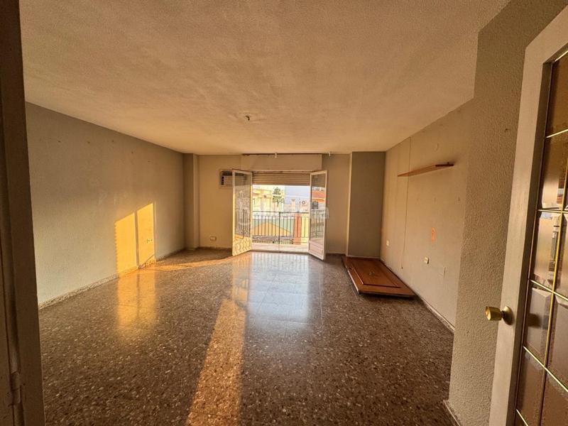 Foto 69333aa1-211b-4de9-85f8-c104f3e72af0. Piso san vicente del raspeig piso exterior de 4dormitorios con terraza 3planta con ascensor en Sant Vicent del Raspeig