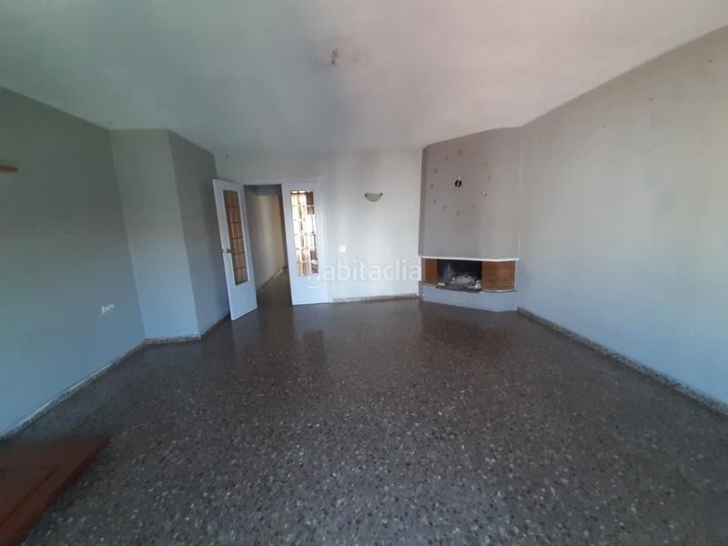Foto 77c9f636-c822-4a4a-951b-dd24a2e747c4. Piso san vicente del raspeig piso exterior de 4dormitorios con terraza 3planta con ascensor en Sant Vicent del Raspeig
