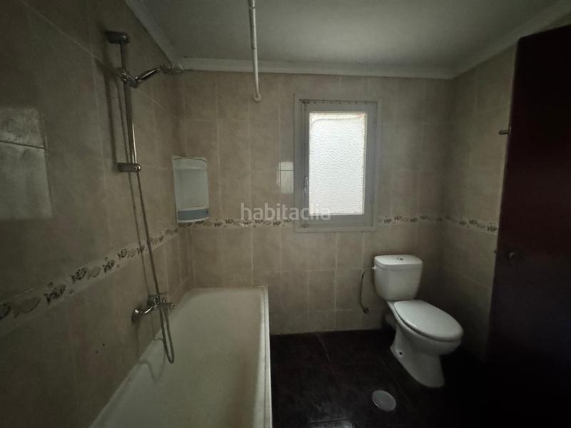 Foto e4861a50-8eb3-4462-9fdc-e9427dac72b1. Piso san vicente del raspeig piso exterior de 4dormitorios con terraza 3planta con ascensor en Sant Vicent del Raspeig