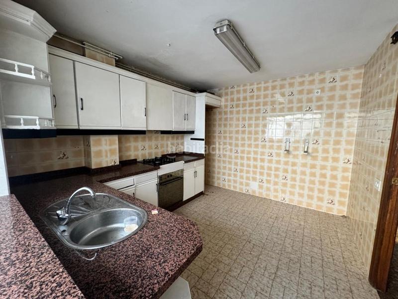 Foto ec6b7105-ea8e-4b1f-9db2-e78ba65c9fbb. Piso san vicente del raspeig piso exterior de 4dormitorios con terraza 3planta con ascensor en Sant Vicent del Raspeig