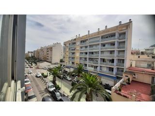 Appartement  N/a. Luminoso piso exterior con vistas al paseo del saladar
