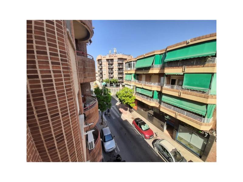 Foto e8dce75e-964f-43f0-85f6-f0ea17546a4c. Piso  en venta 3 habitaciones, balcón en Centro Mutxamel