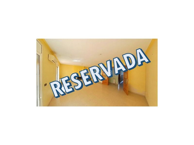 Foto a5273dbd-b379-496b-b6c8-0351478fd040. Casa adossada amb aparcament a Palafolls