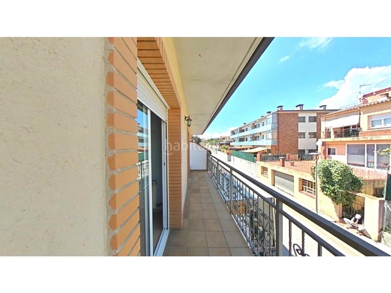 Foto d89e4aaf-1f79-4227-9811-1173ab280046. Casa adosada  con garaje en Palafolls