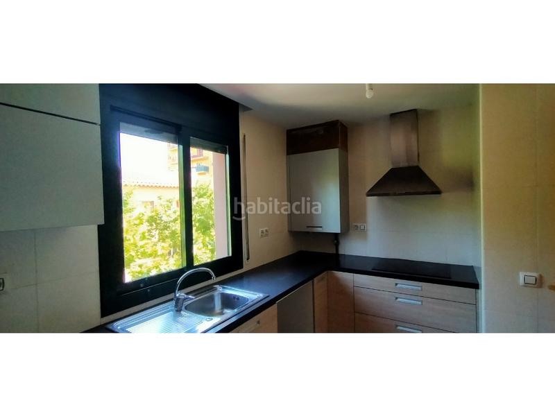 Foto 5e0567c6-0b18-480c-a3ec-d4aa5586d142. Piso  con balcon terraza y parking en excelente estado para entrar ya 3 dormitorios dos baños financiación 100 del en Palafrugell