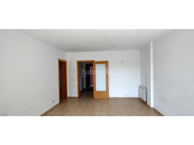 Foto 6ba35aae-9a28-4446-9f37-21d3c0b63c47. Piso  con balcon terraza y parking en excelente estado para entrar ya 3 dormitorios dos baños financiación 100 del en Palafrugell