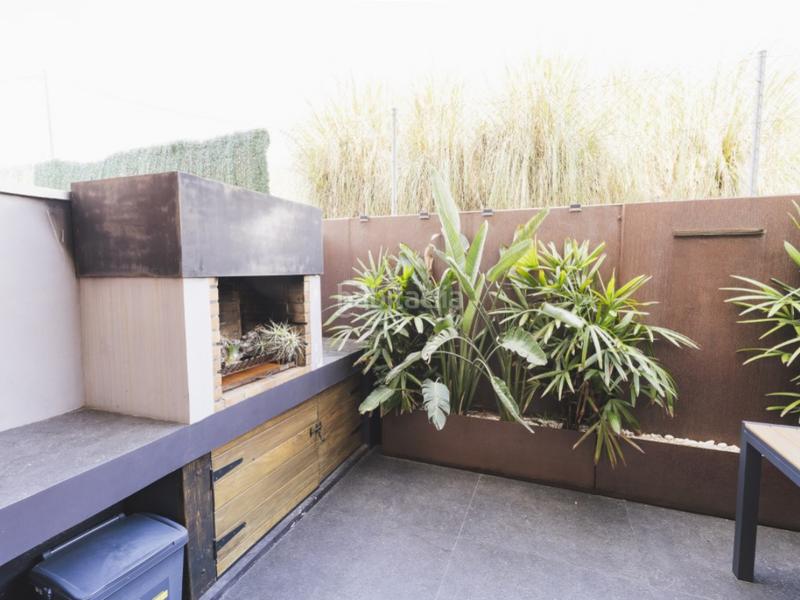 Foto 5a00eaf8-b565-4e94-9485-fdfddaf3c0be. Casa a schiera con parcheggio in El Balís Sant Andreu de Llavaneres