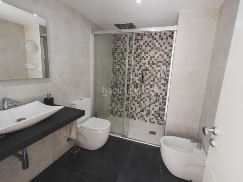 Foto 5d36e96d-4389-465d-996b-36a7fd27b5bc. Casa a schiera con parcheggio in El Balís Sant Andreu de Llavaneres