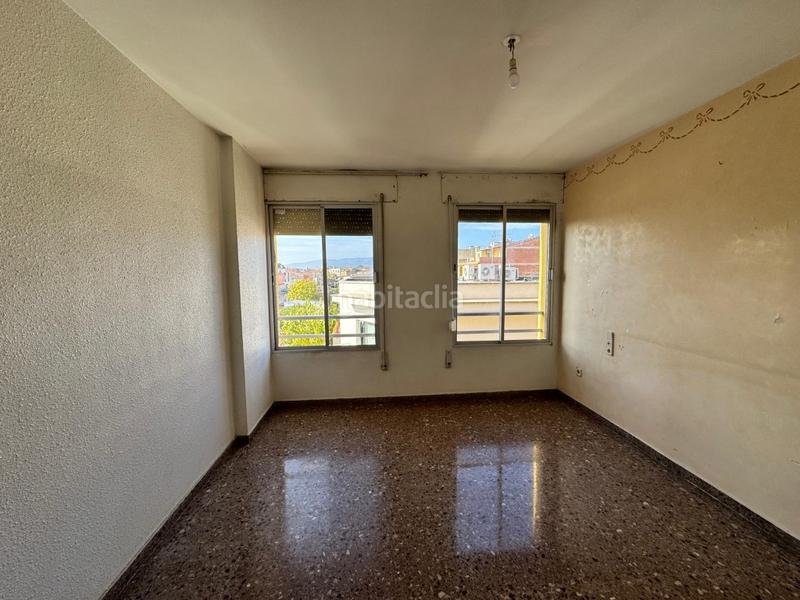 Foto 0cbc27bb-8d3b-4290-8cd6-f4eb2301382c. Piso amplio y luminoso piso en el corazón de santa bárbara!! en Santa Bàrbara