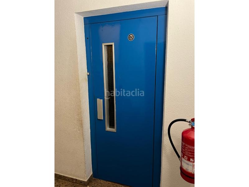 Foto 9b6810e1-f904-48ae-9acd-93ce8eb54268. Piso amplio y luminoso piso en el corazón de santa bárbara!! en Santa Bàrbara