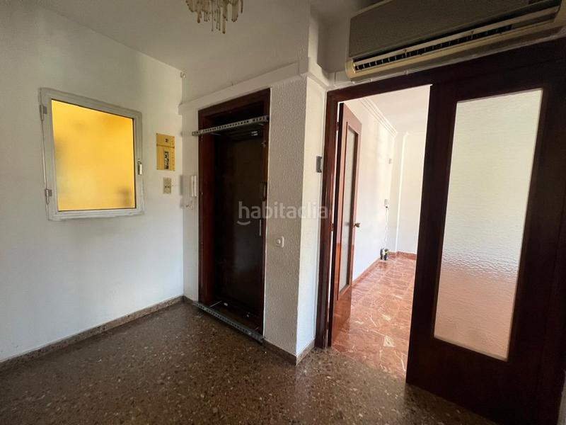 Foto a5fb449d-83b8-4073-8468-17bdaa6226ae. Piso amplio y luminoso piso en el corazón de santa bárbara!! en Santa Bàrbara