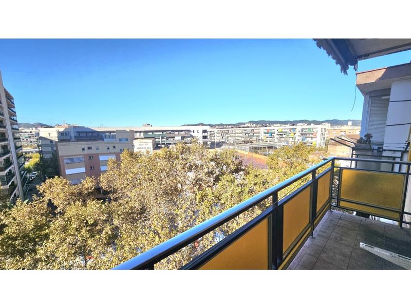 Foto 26d96cf9-e16c-4a8e-893e-5a33df515369. Pis a Sant Joan Baptista Sant Adrià de Besòs