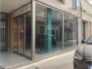 Local Comercial  Calle industria. Local comercial  parking en calella