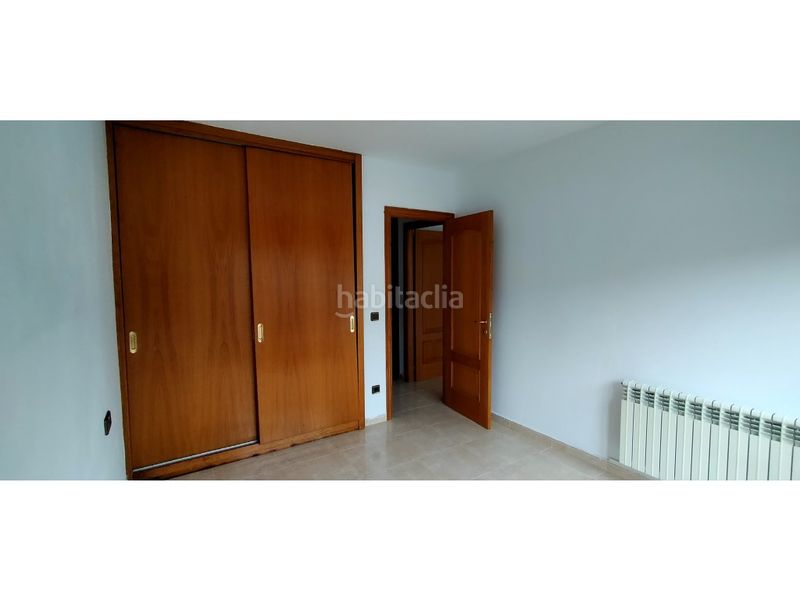 Foto 2c2988d9-272a-43da-b1b1-89ee3b643b97. Casa con parcheggio in Olot