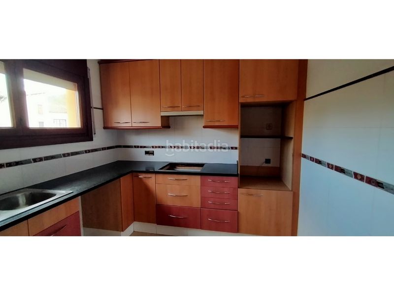 Foto 502d66f9-ea63-4b42-9496-71630e9c20a3. Casa con parcheggio in Olot