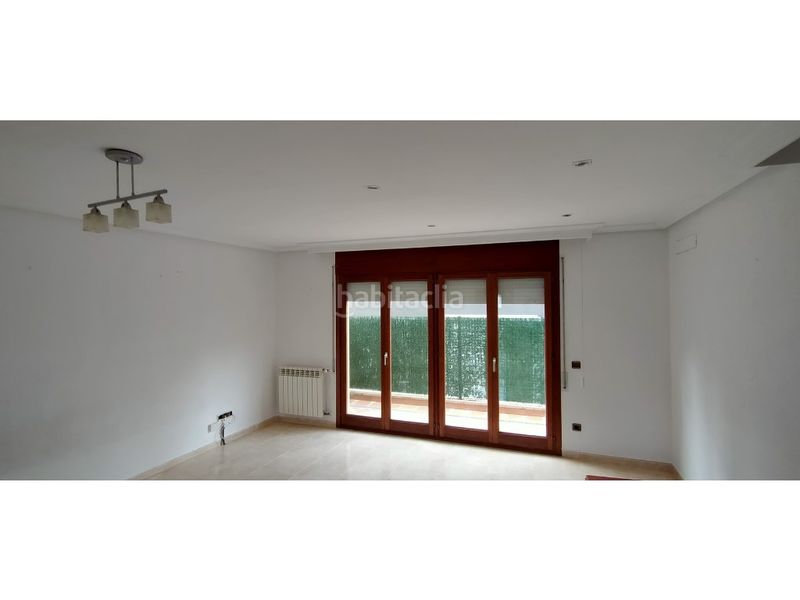 Foto 5a22cfce-f970-4bfa-a920-7cd1756a9433. Casa con parcheggio in Olot