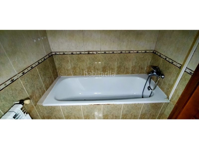 Foto e3e9434c-89f1-4235-80c7-f43ca3ba7e11. Casa con parcheggio in Olot