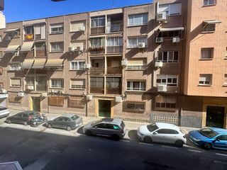 Local Comercial  Calle angelita rodriguez precia. Local oficinas en alicante